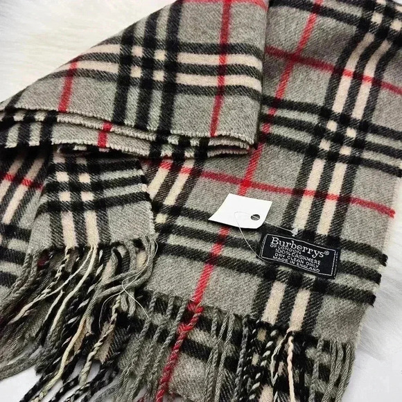 Burberry Novacheck Grey πππ% πππ¬π‘π¦ππ«π Scarf - Picture 8 of 12